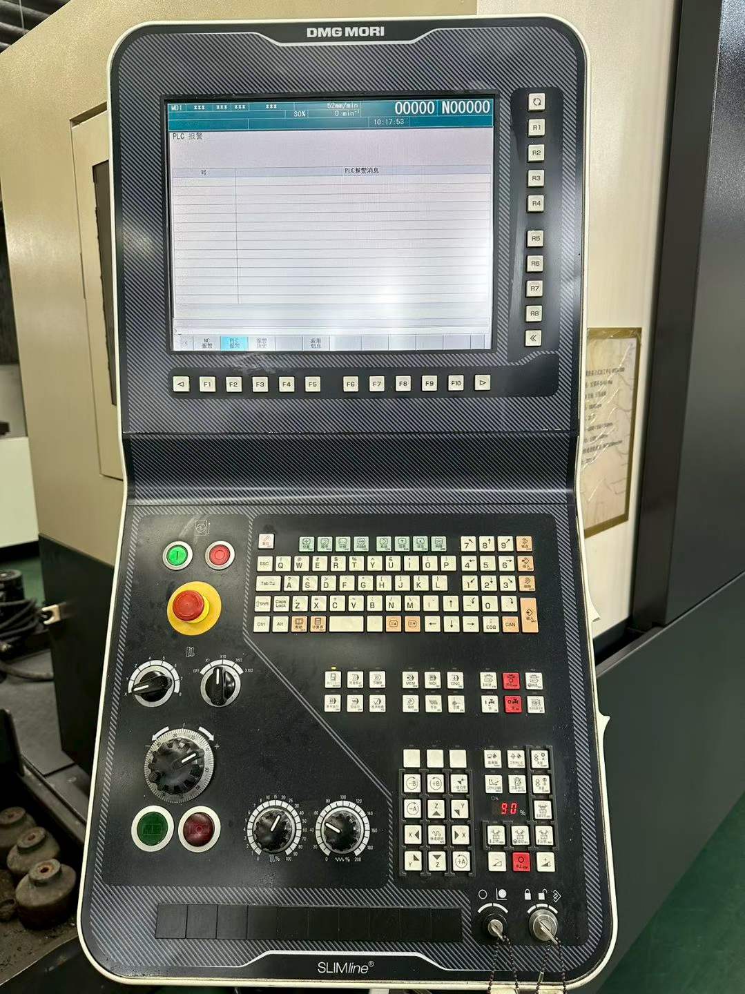 DMG MORI CMX 600 VC Vertical Machining Center photo 2
