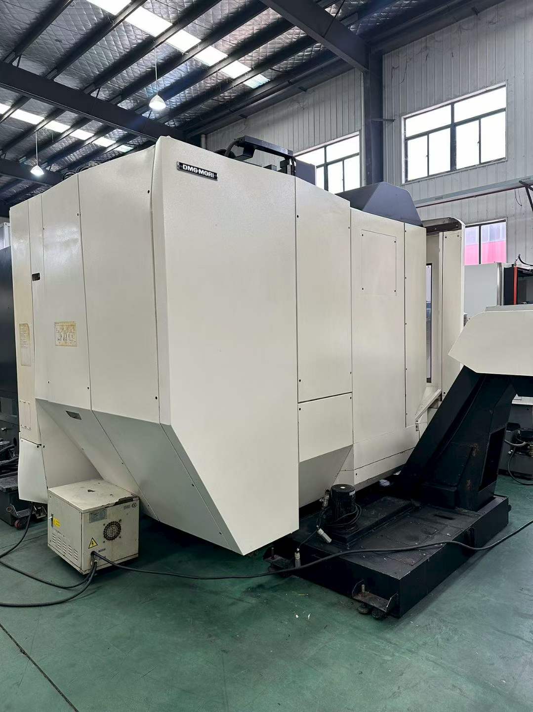 DMG MORI CMX 600 VC Vertical Machining Center photo 6