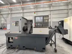 Used Dainichi Okuma GENOS L400 CNC Lathe with OSP-P200LA-R photo 9