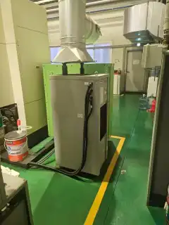 Used Makino V 99 High-Speed Machining Center photo 2