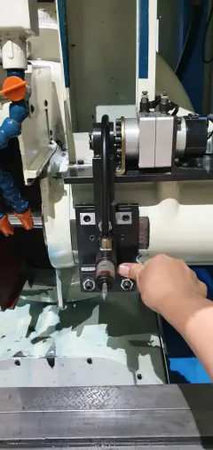 Used MATRIX Precision Thread Grinding Machine with Fanuc 18 i-M photo 5