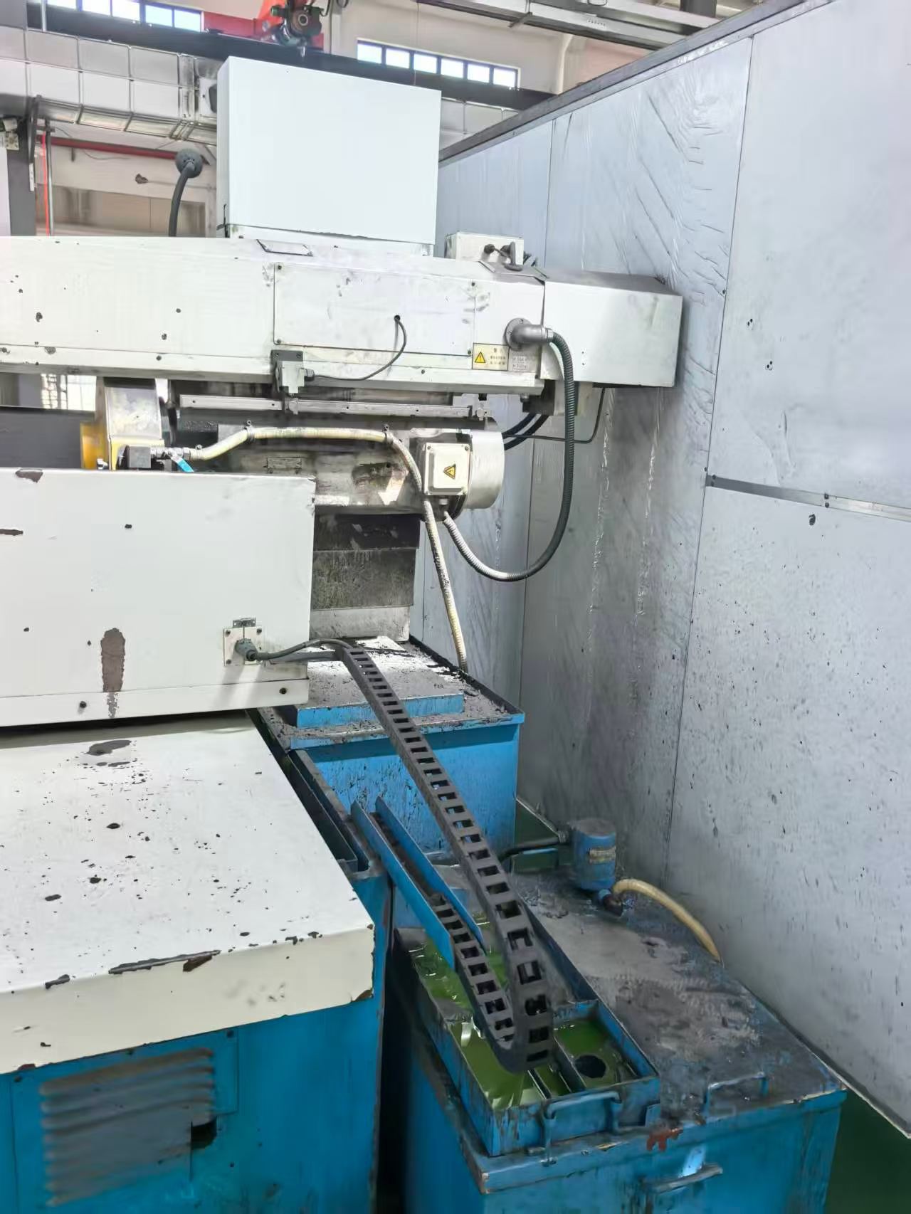 Used Hangzhou 7163 Surface Grinding Machine for Sale photo 3