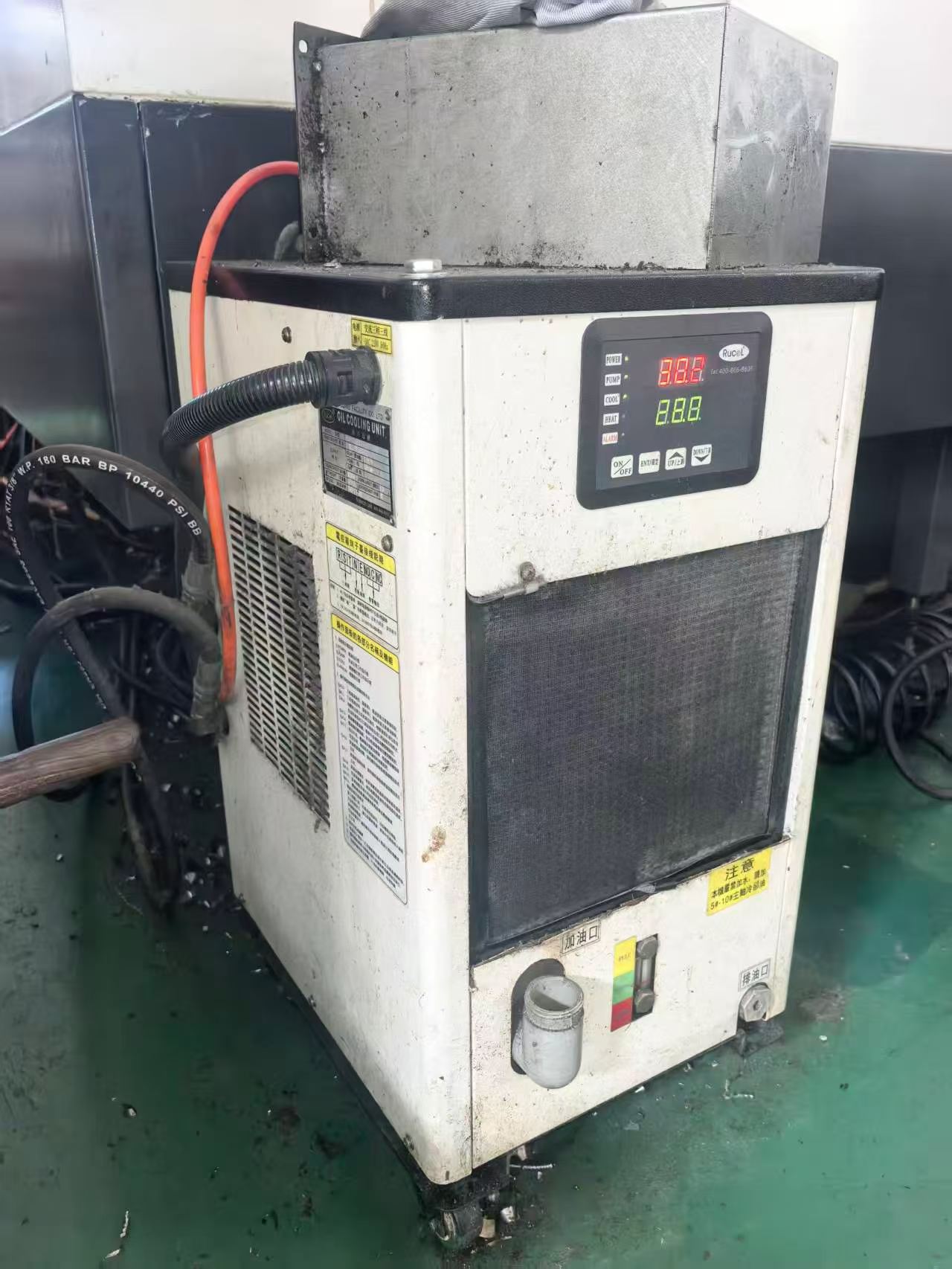 Used Xiaojuren 1814 Moving Column Milling Machine with Mitsubishi M 80 photo 9
