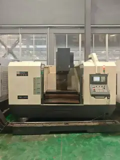 Used Donggang VMC-1370 Vertical Machining Center with FANUC MD Controller photo 7