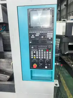 KeYe M 350 (855) Machining Center with Mitsubishi M 80 photo 4
