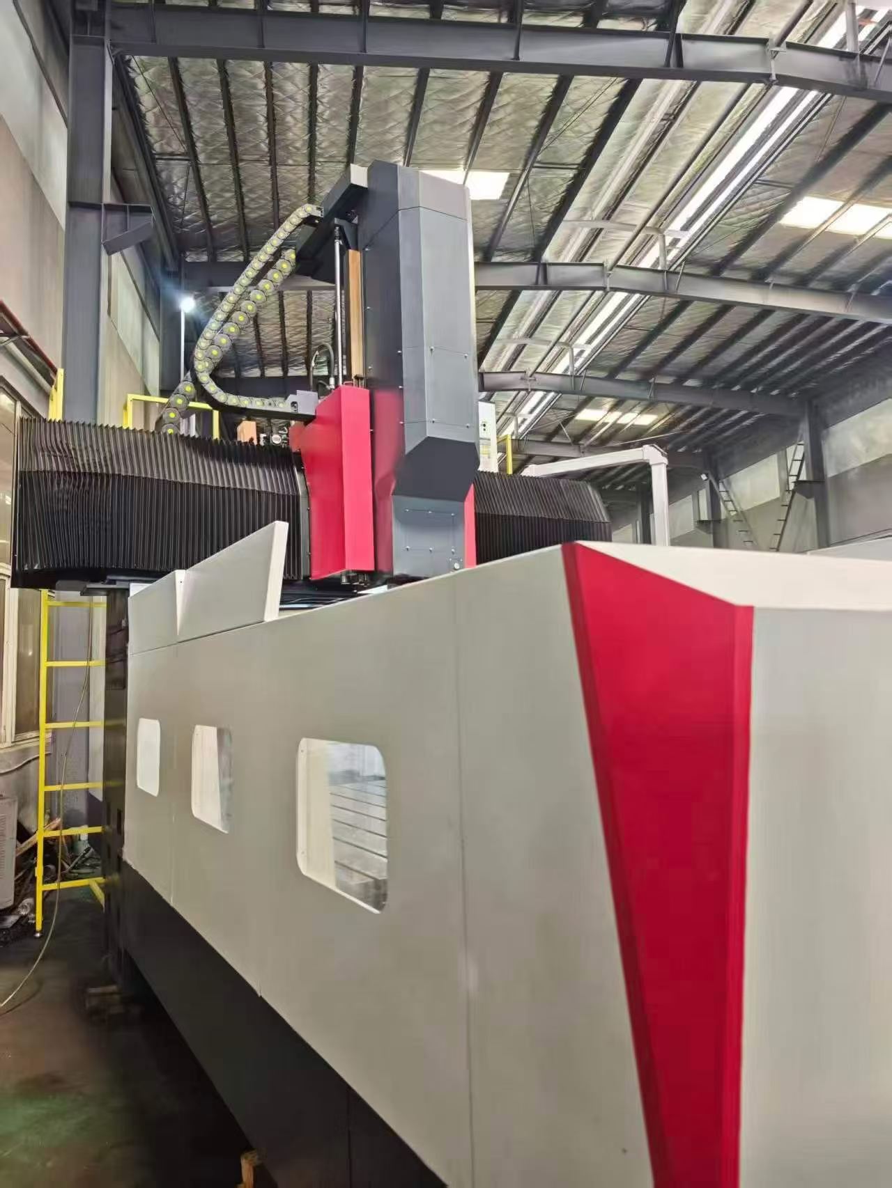 Near-new Dajiang HS-2720 CNC Gantry Milling Machine with Mitsubishi M 80 photo 3