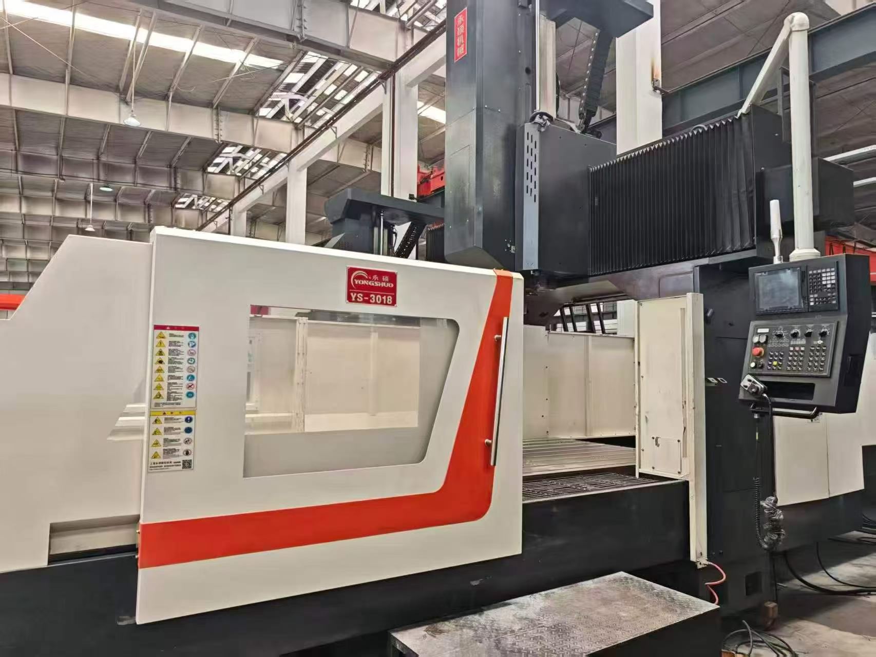Near-New Shanghai Yongshuo YS-3018 CNC Gantry Milling Machine with Mitsubishi M 80 photo 3
