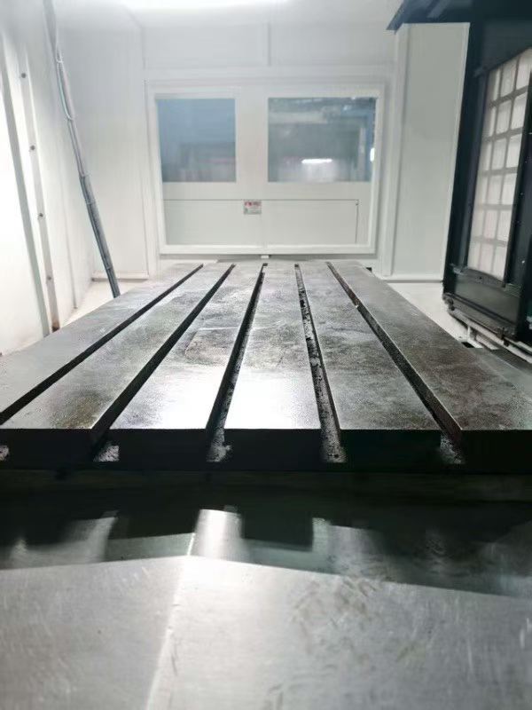 Used Baochang 1580 CNC Machining Center with Fanuc MF Control photo 3