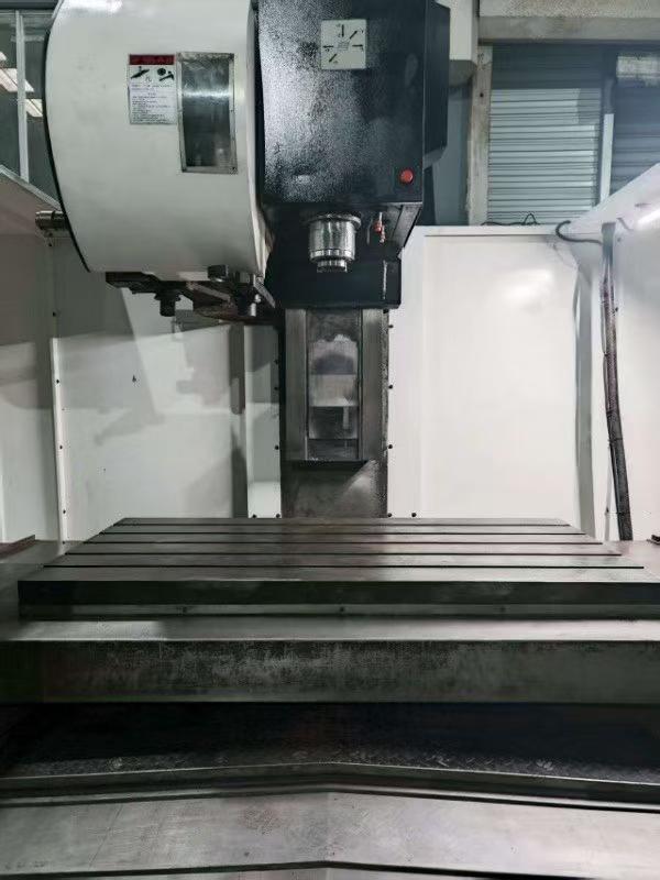 Used Baochang 1580 CNC Machining Center with Fanuc MF Control photo 4
