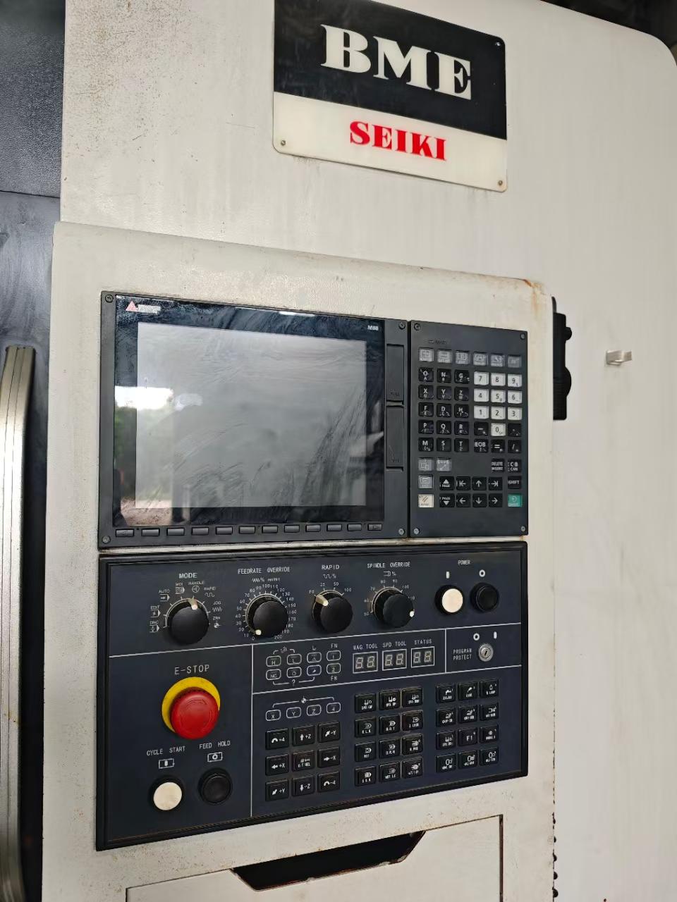 Used Baomei 1160 High-Speed Vertical Machining Center photo 4