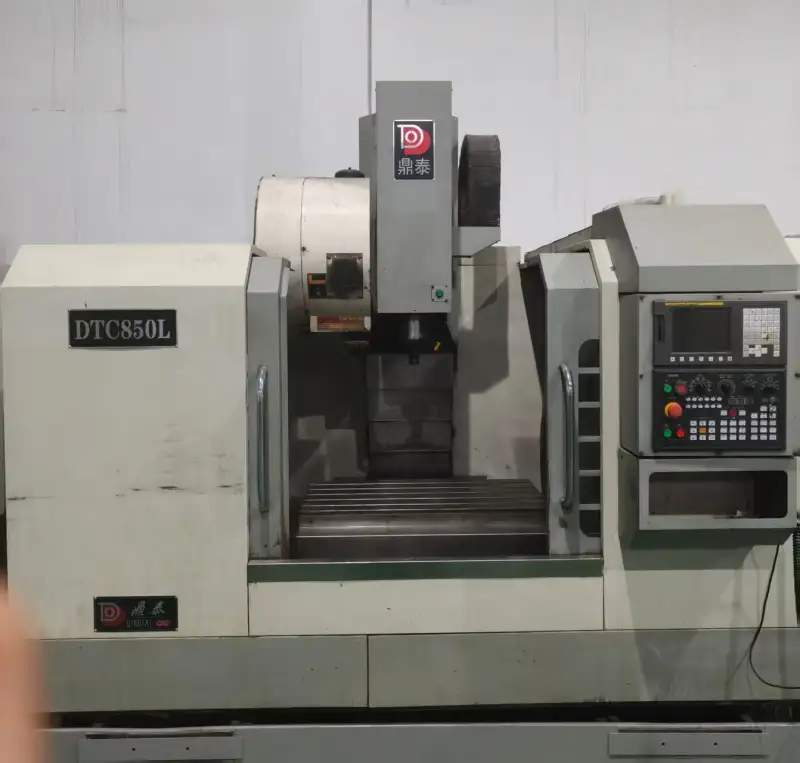 Used Ding Tai 850 Machining Center with Fanuc MD photo 1