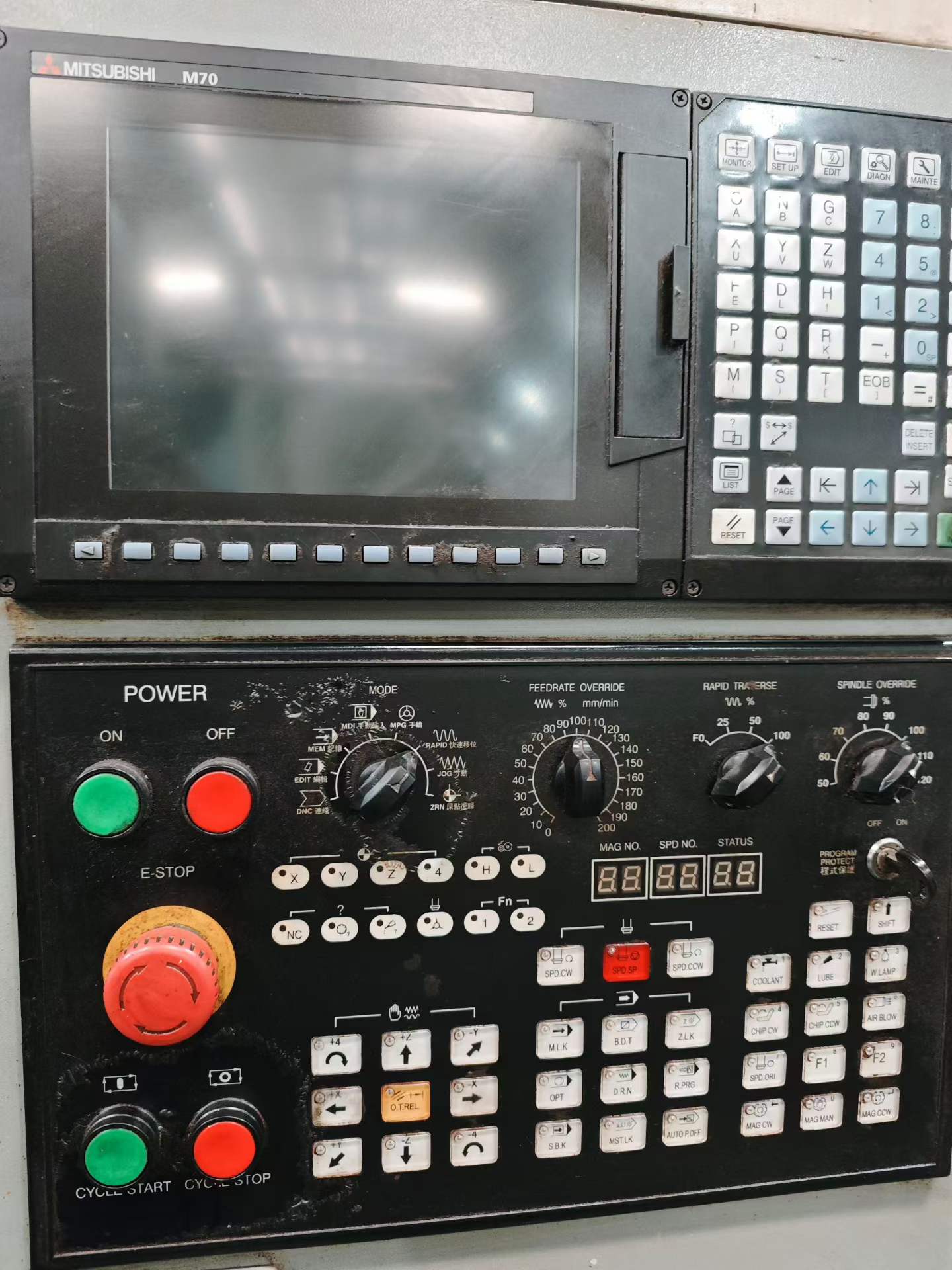 Used DingTai DTC-850 Machining Center with Mitsubishi M 70 photo 4