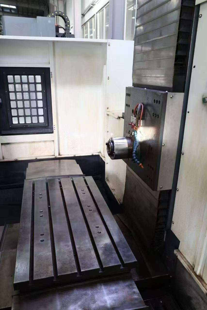 Used Guwei GV-1180 X Vertical Machining Center with Mitsubishi M 80 Control photo 2