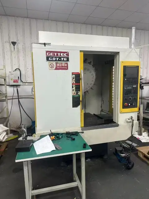 Pusat Pengeboran dan Pengetapan Jidete T 600 Bekas dengan FANUC
