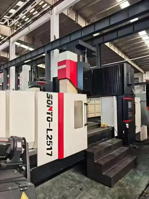 Kullanılmış Qiaodi SYU-L 2517 CNC Gantry İşleme Merkezi