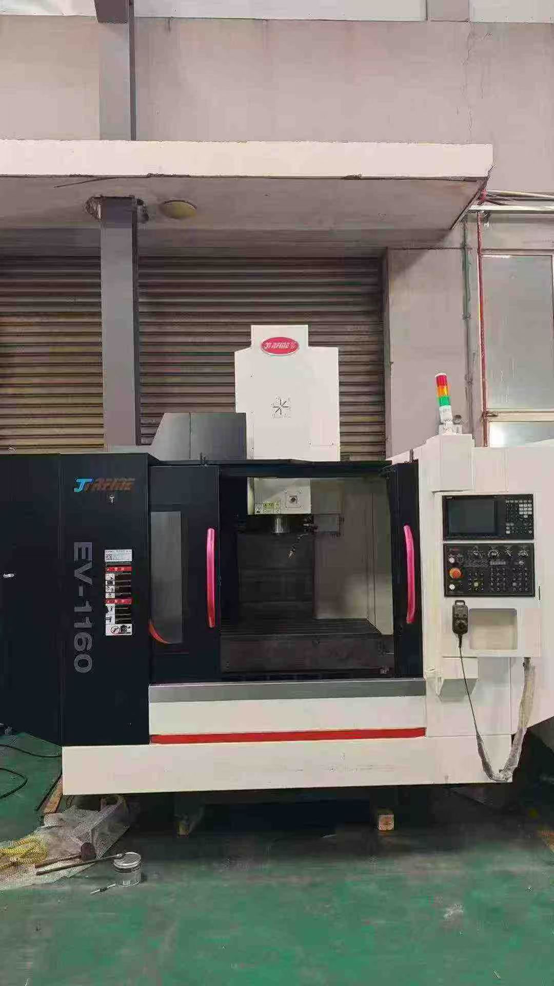 Used Qiaofeng EV-1160 Vertical Machining Center photo 1