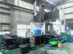 Used Qiaofeng LM-4228 CNC Gantry Milling Machine with Fanuc MF-Plus Control photo 2