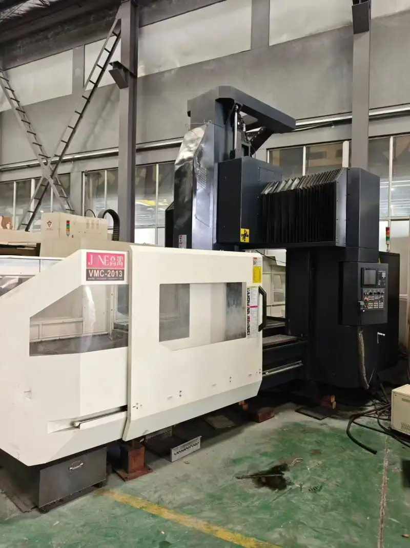 Used Qiaohong CNC Gantry Milling Machine with Mitsubishi M 80 Control photo 1