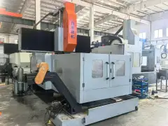 Used Rifai 2016 Vertical Machining Center with Fanuc MF photo 2