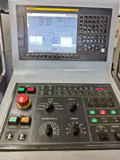 Used Rifai 2016 Vertical Machining Center with Fanuc MF photo 5