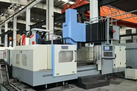 Kullanılmış Sikeyuan 2016 CNC Portal İşleme Merkezi, FANUC MF Plus Kontrollü