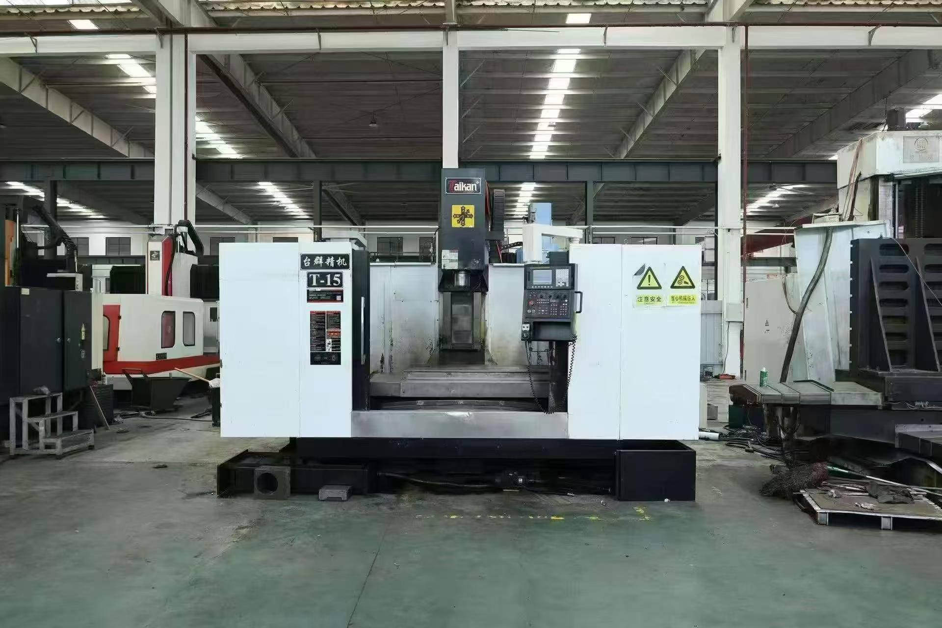 Used Taiqun 1580 CNC Milling Machine with Fanuc MF photo 2
