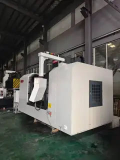 Used Taiwan Li Yang VMC-168 G CNC Milling Machine with Fanuc MF Control photo 2