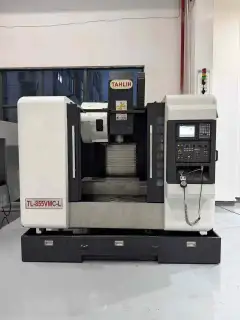 Used Taizhicheng 855 Vertical Machining Center with Mitsubishi M 70 Control photo 1