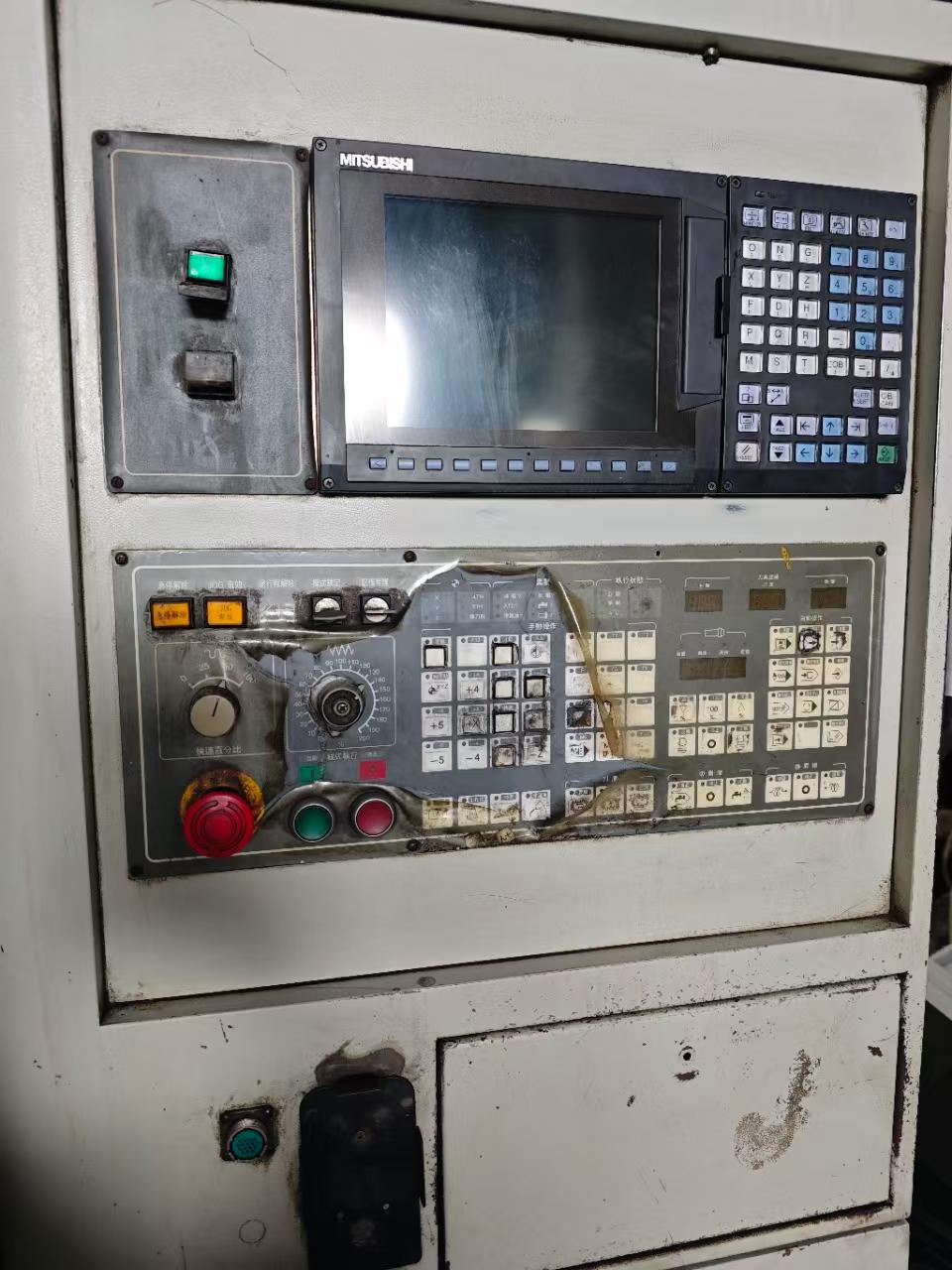 Used TEMA KV 850 Machining Center with Mitsubishi photo 3