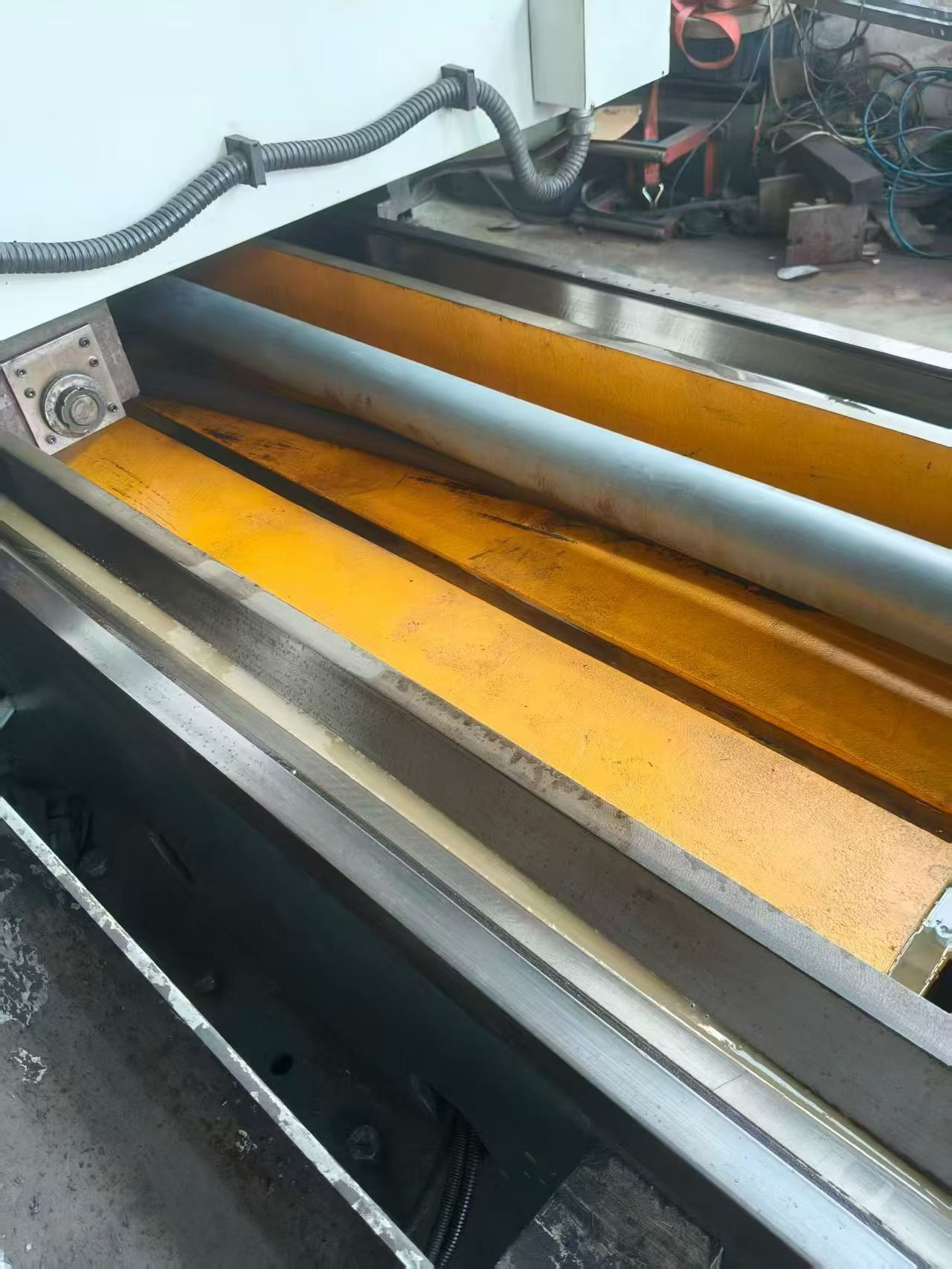 Used Xiangfuyi 2516 CNC Gantry Grinder with Magnetic Chuck photo 4