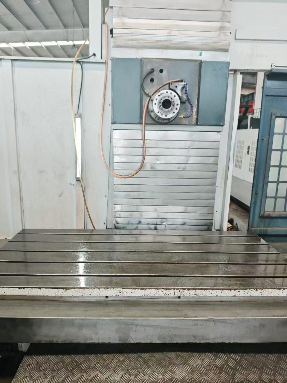 Used Yalis WMC-1814 Heavy-Duty Vertical Machining Center with Mitsubishi M 70 photo 3