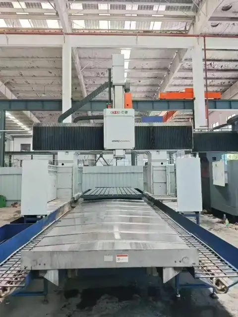 Портальный обрабатывающий центр Zhongjie GMC 2040 с ЧПУ Siemens, б/у