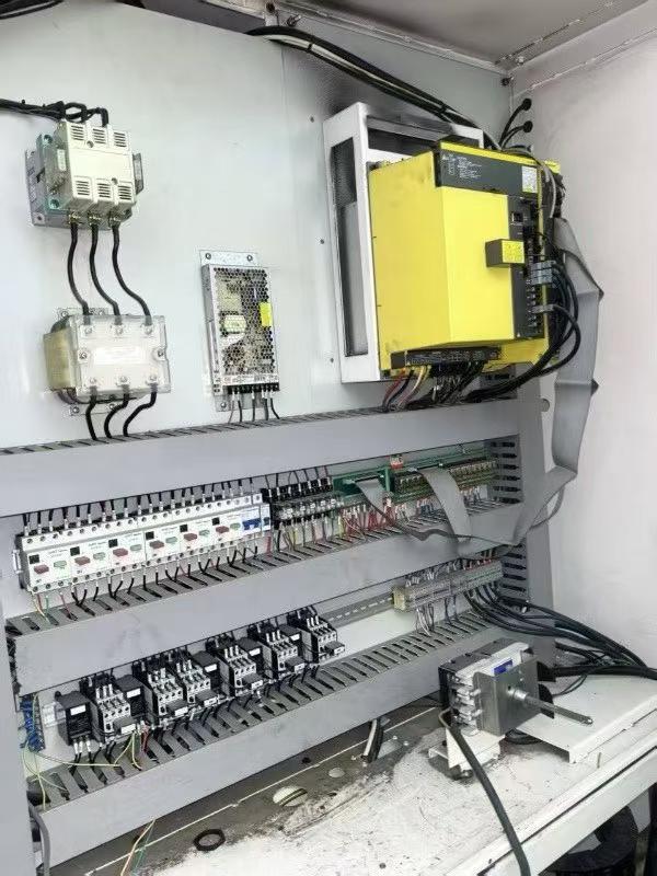 Taiwan Baiying 1370 CNC Milling Machine photo 6