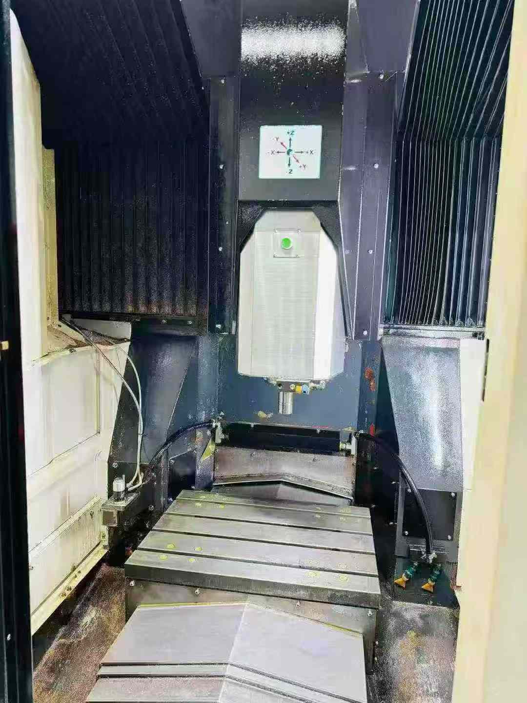 Used Jiatai JT-GL 550 High-Speed Machining Center with Siemens 828 D photo 2