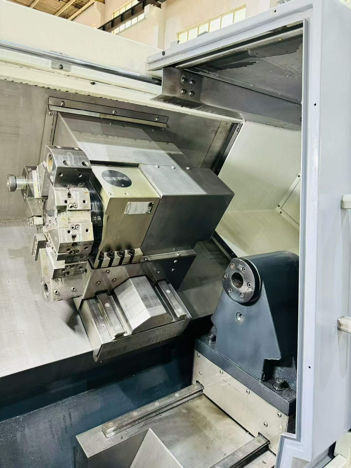 Used Shenyang HTC 3650 Slant-Bed CNC Lathe with GSK 988 TA photo 4
