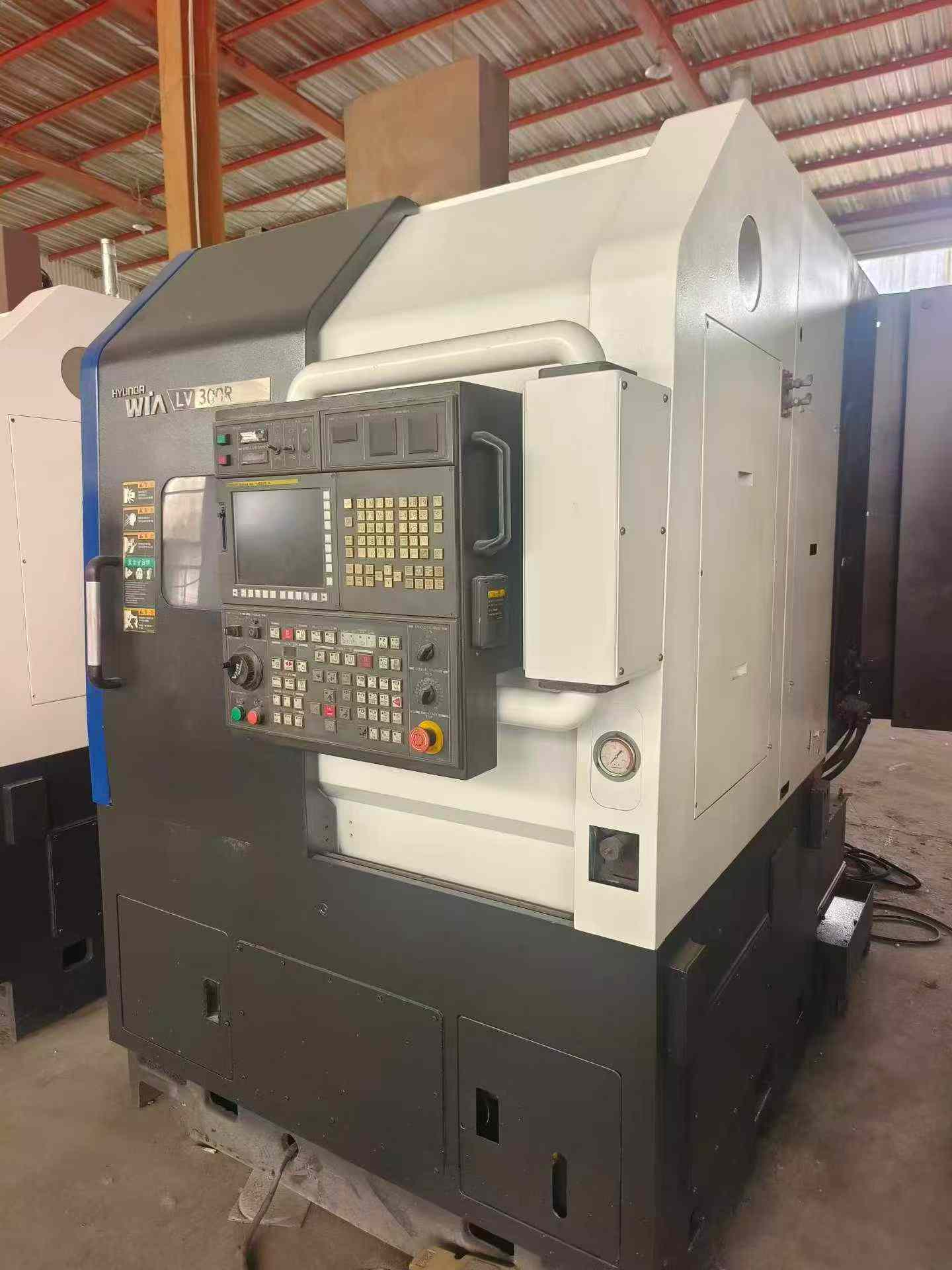 20 Units Hyundai WIA LV 300 CNC Vertical Lathe with Fanuc 32 i photo 3