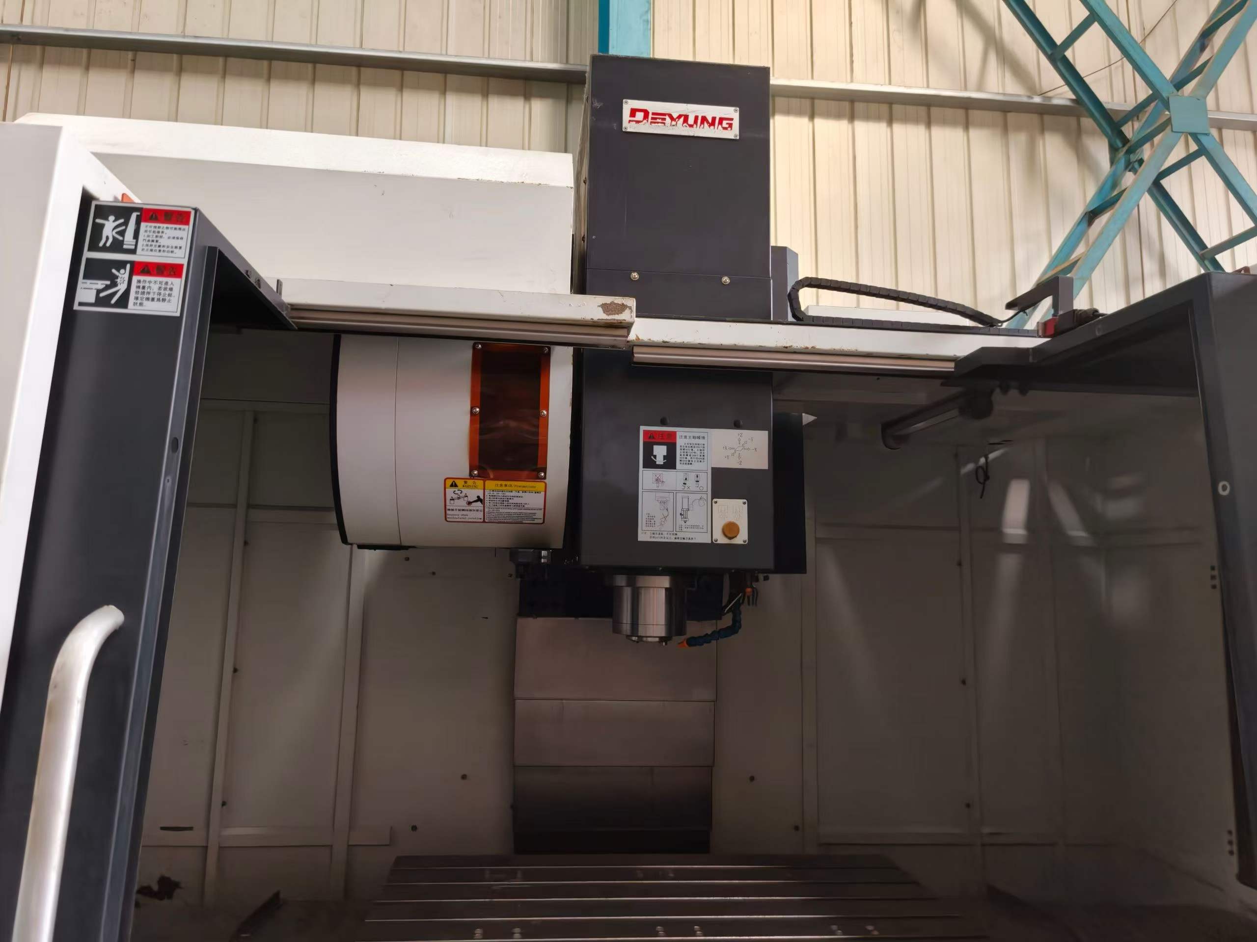 2022 Suzhou Deyang 1166 Machining Center with Fanuc Plus Control photo 2