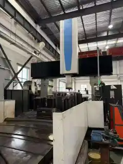 21 Year Huadong 6032 Gantry Machining Center with Square Ram 400 x 400 photo 6