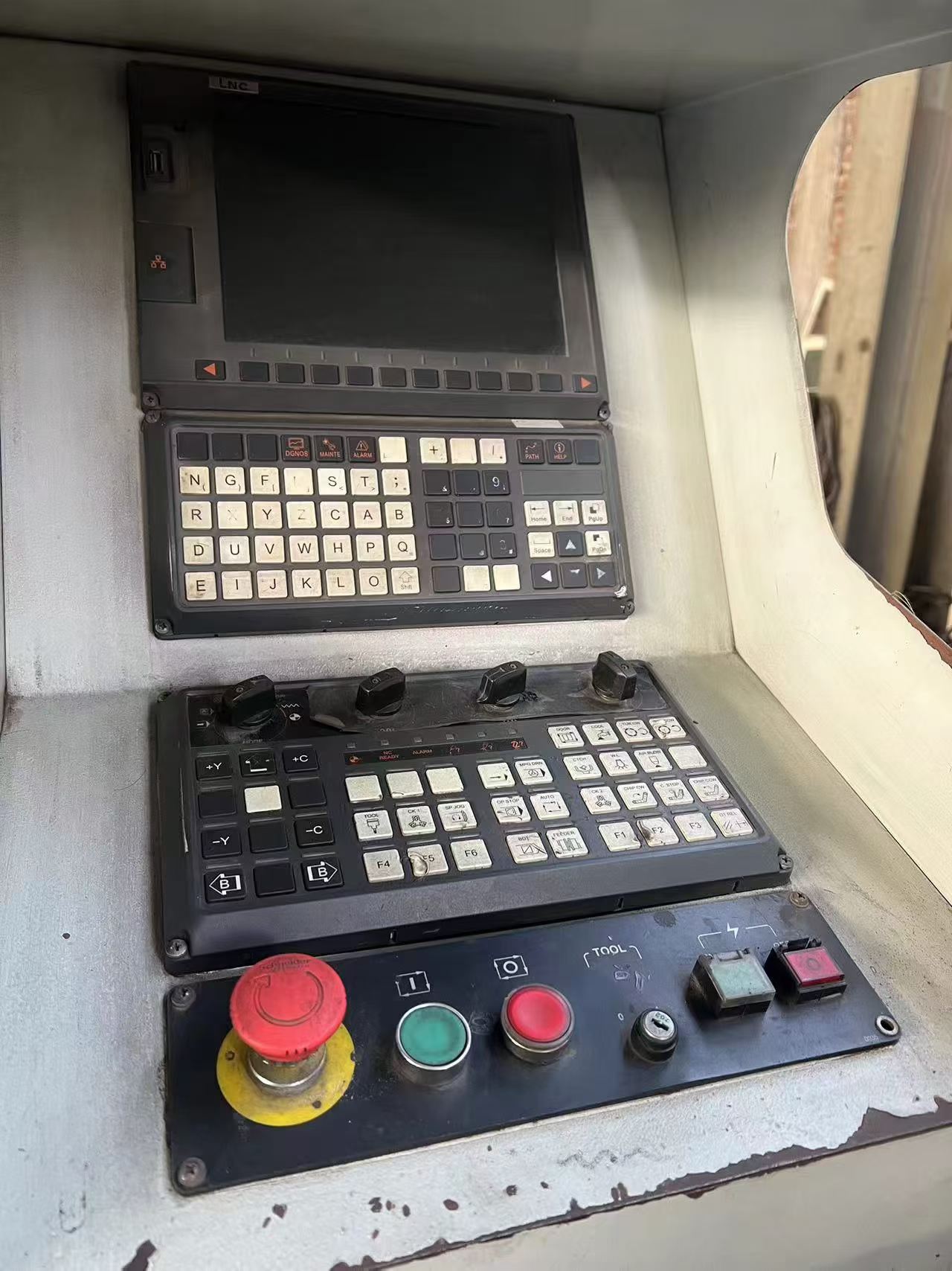Anyang 61125/5 CNC Lathe photo 3