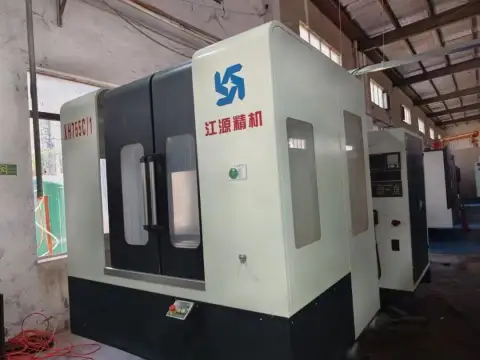 مركز تصنيع أفقي ثنائي المحطات Jiangyuan 500 مستعمل مع FANUC MF