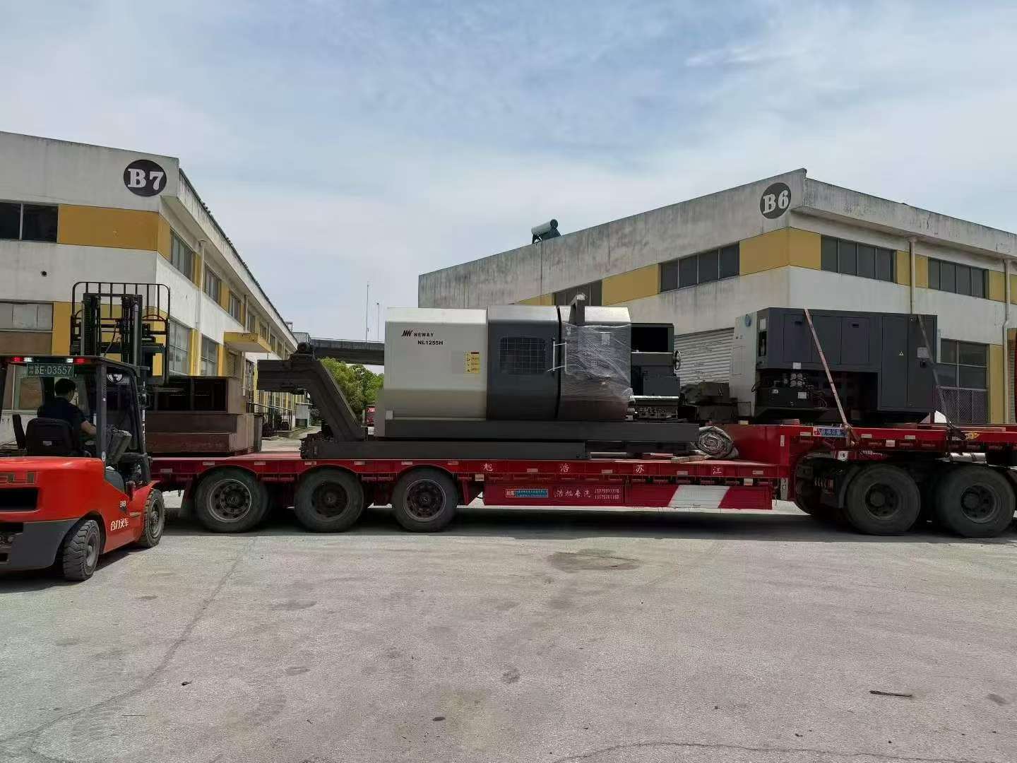 Neway 61125/1.5 m CNC Lathe with Fanuc Control photo 1