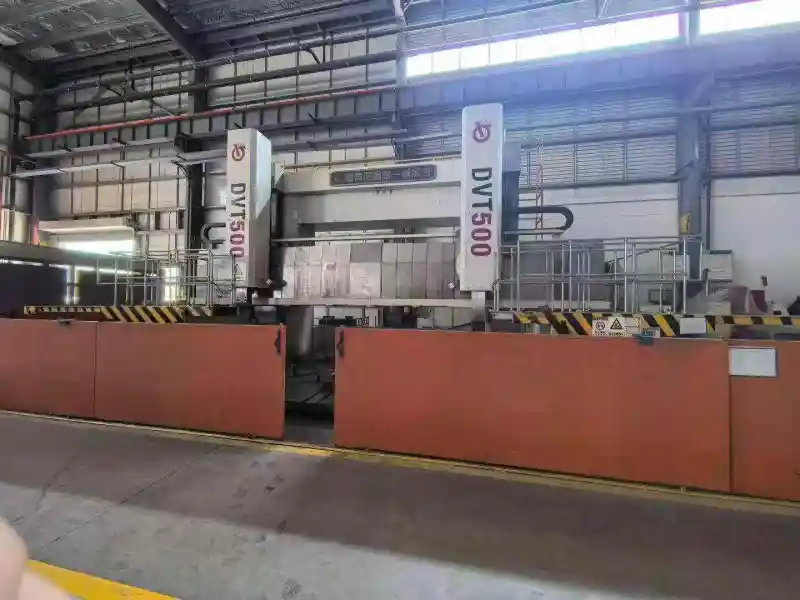 Qiqihar Heavy 5250 CNC Vertical Lathe photo 1