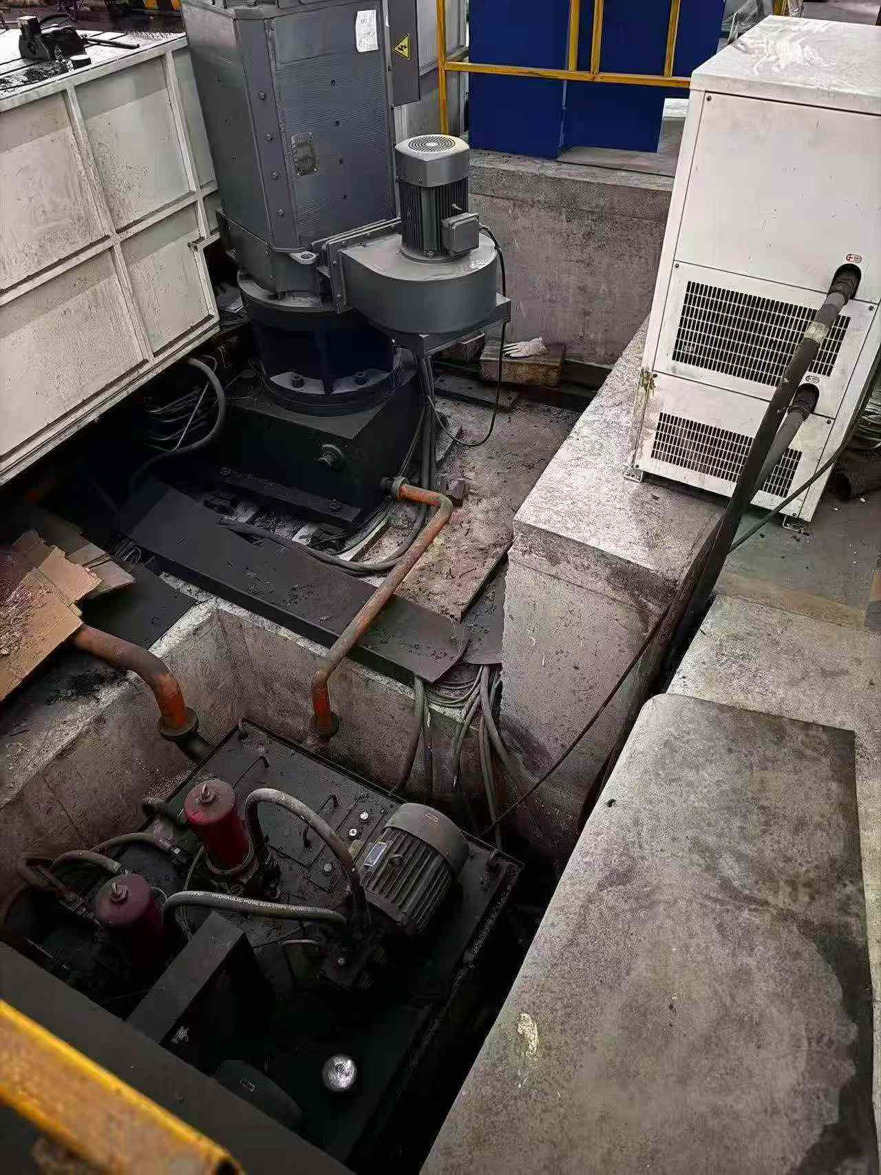 Qiqihar Heavy 5250 CNC Vertical Lathe photo 3