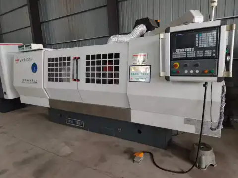 เครื่องเจียรทรงกระบอก CNC Shanghai 1332/1 m พร้อมระบบ GSK