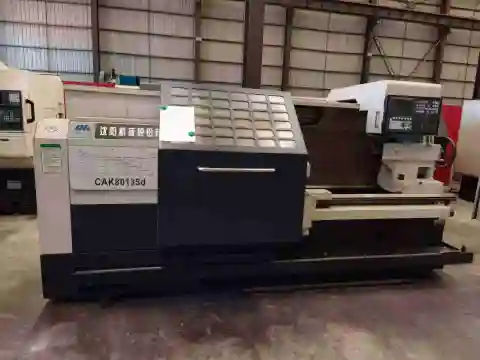 Bubut CNC 80135 Bekas dengan Kontrol FANUC