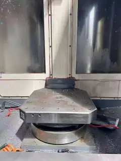 Used Chyi Fong HT-500 A Dual-Station Horizontal Machining Center with FANUC 18-MB photo 2
