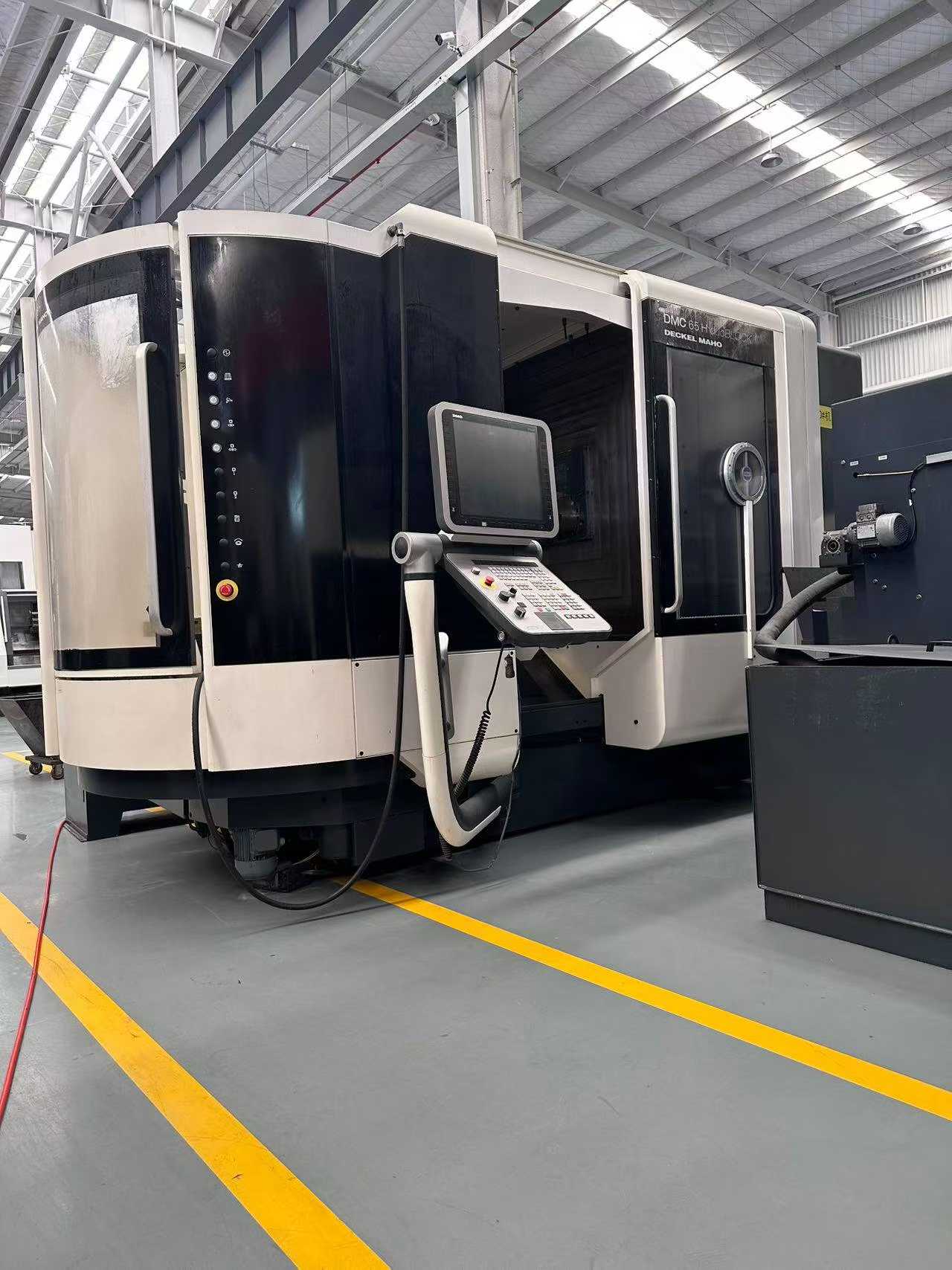 Used DMG MORI DMC 65 H Dual-Station Horizontal Machining Center photo 2