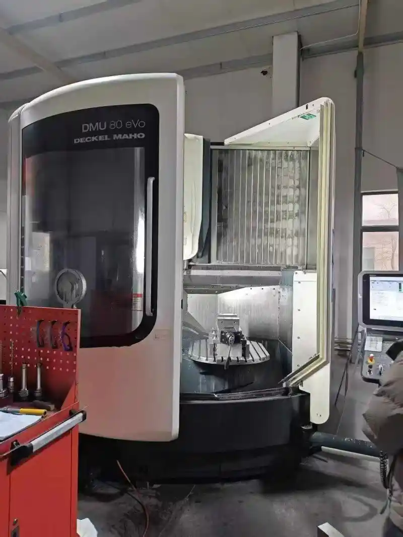 Used DMG MORI DMU 80 evo 5-Axis Machining Center photo 1