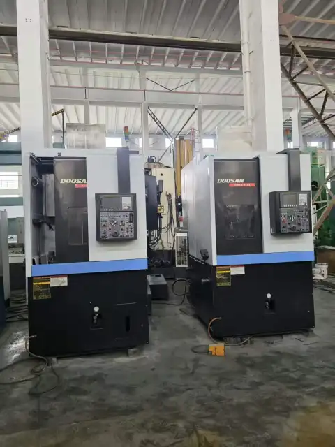Torno CNC Vertical Doosan PUMA 405 Usado
