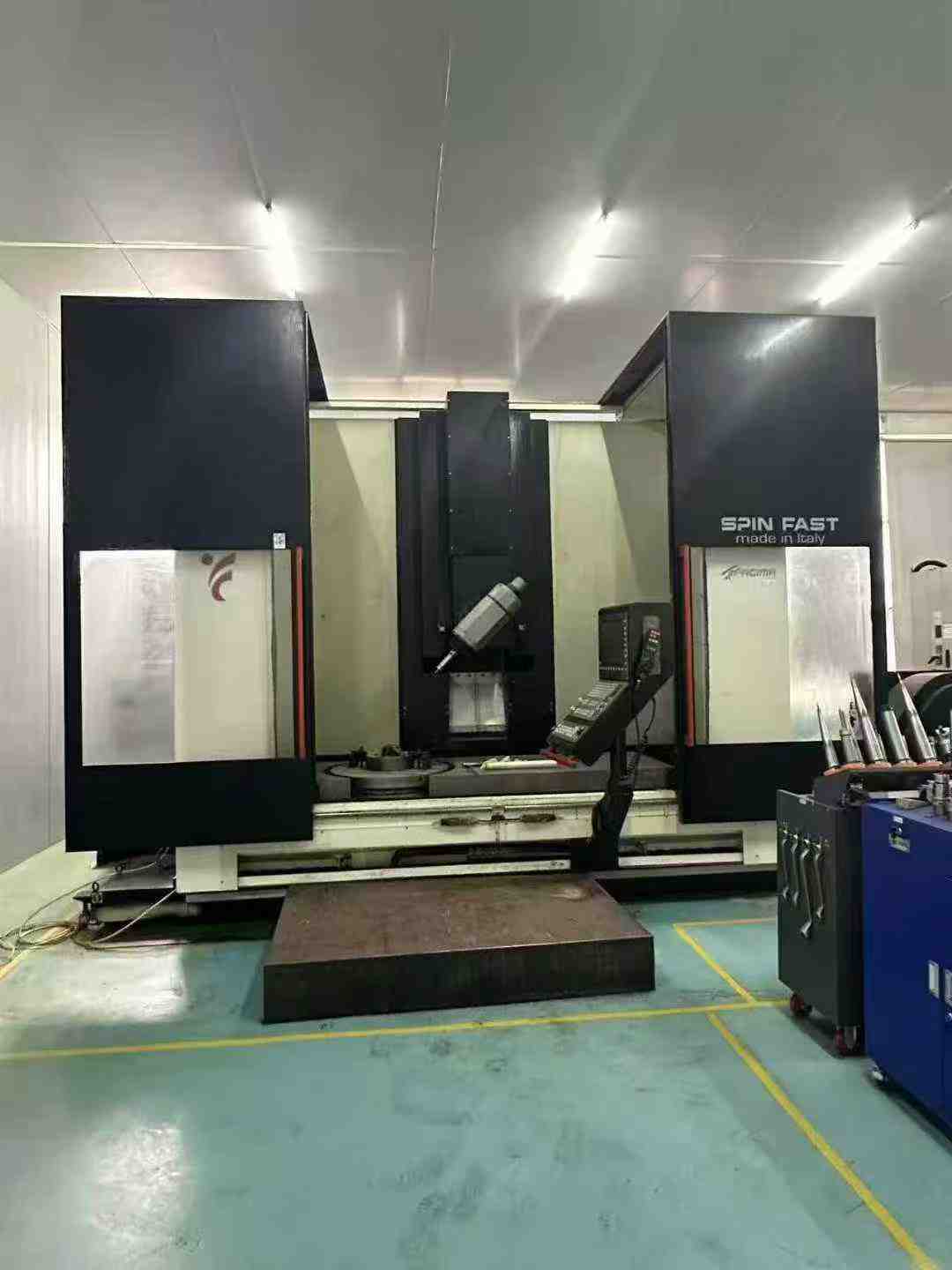Used Fagima SPIN-FAST 5 AX 5-Axis Machining Center with Heidenhain iTNC 640 photo 1